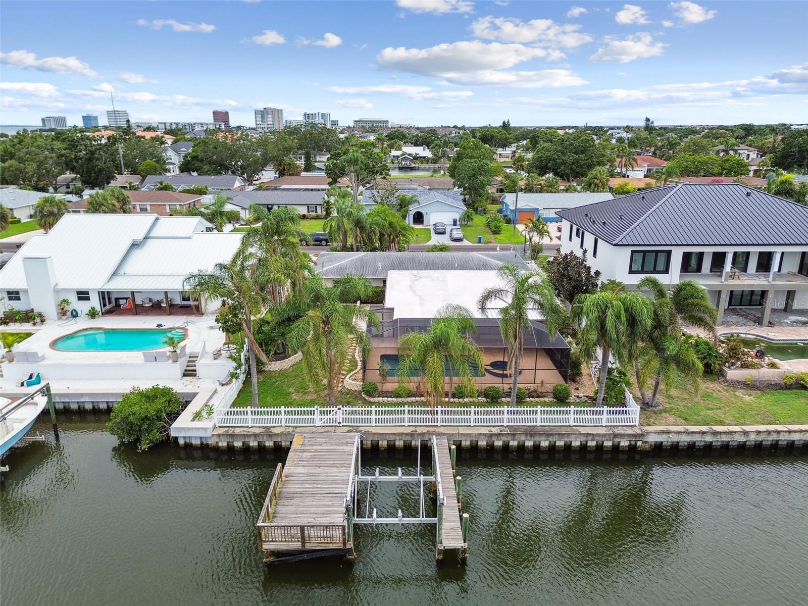 3921 E EDEN ROC CIR, TAMPA, FL, 33634