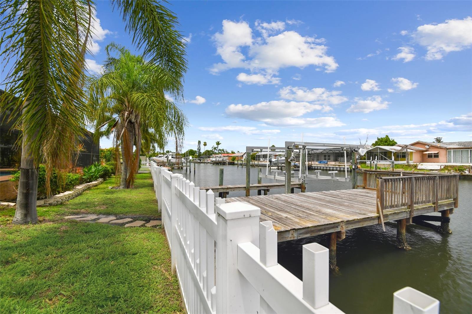 3921 E EDEN ROC CIR, TAMPA, FL, 33634