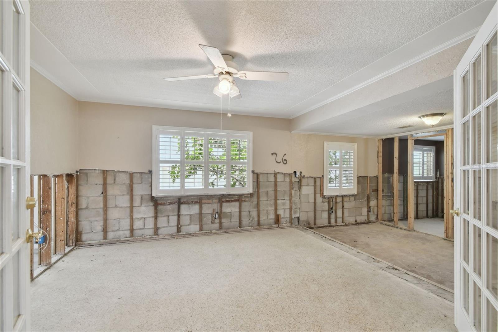 3921 E EDEN ROC CIR, TAMPA, FL, 33634