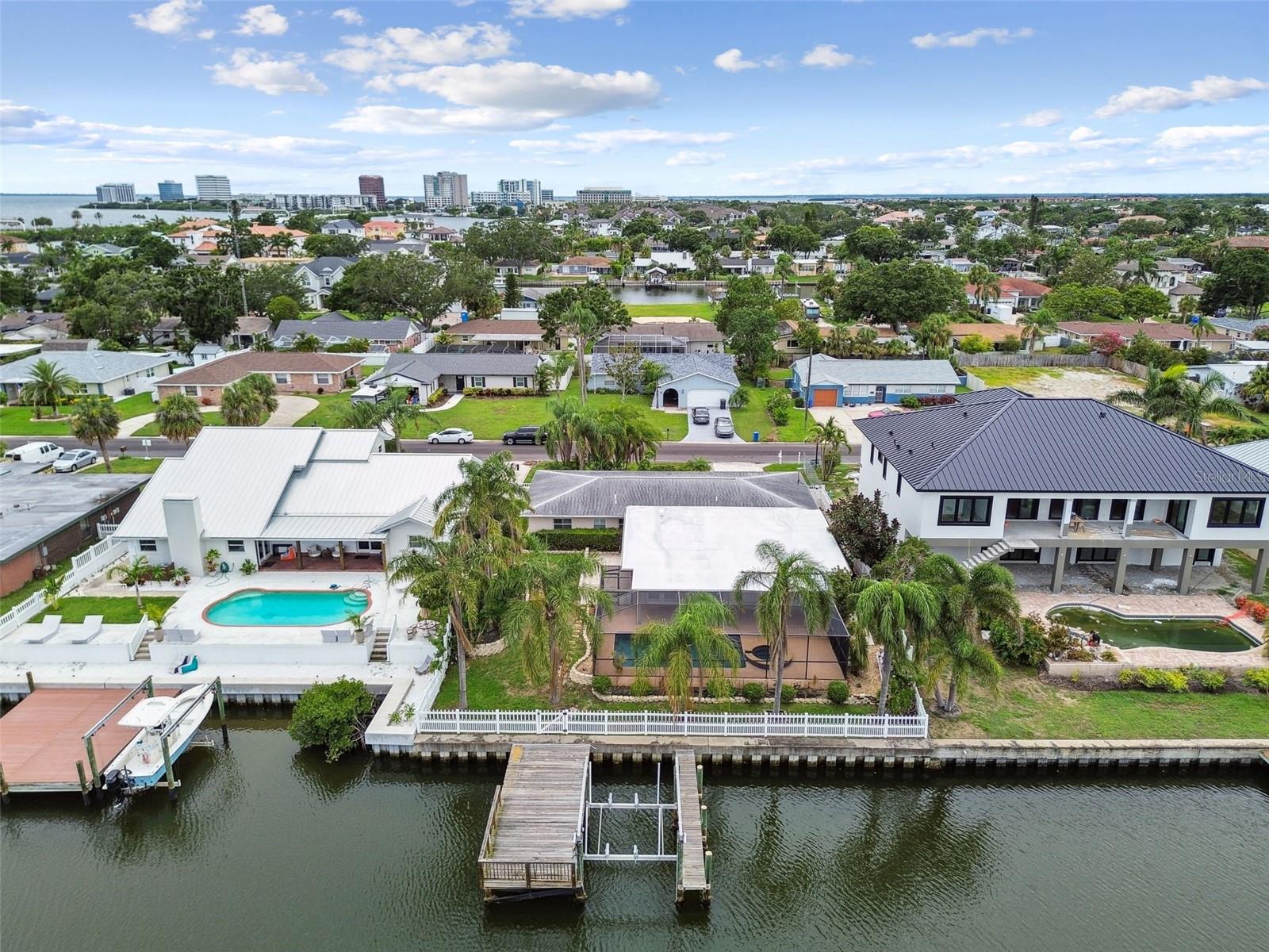3921 E EDEN ROC CIR, TAMPA, FL, 33634