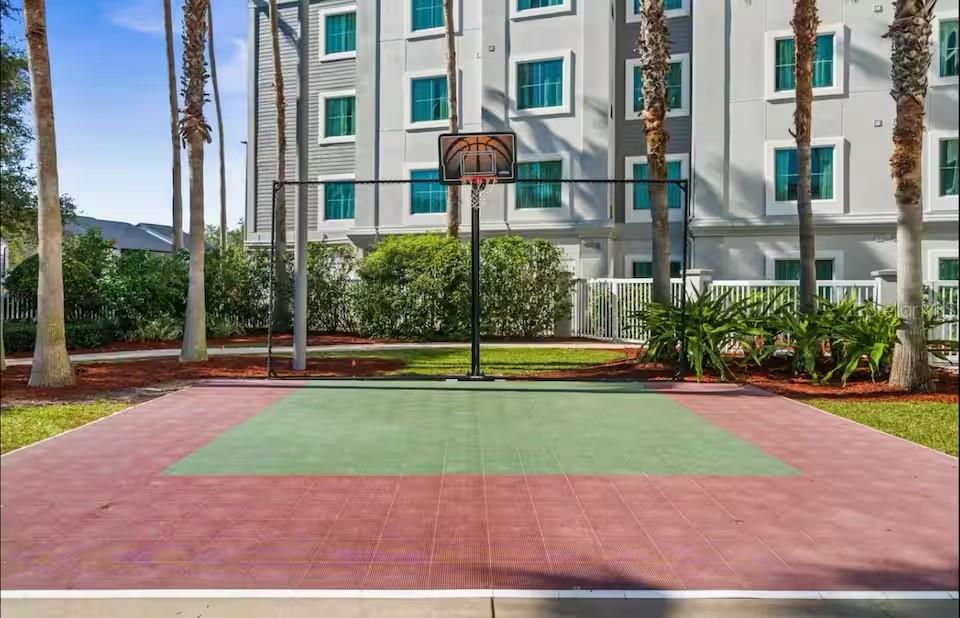 8303 PALM PKWY #208, ORLANDO, FL, 32836