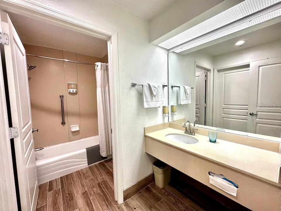 8303 PALM PKWY #208, ORLANDO, FL, 32836