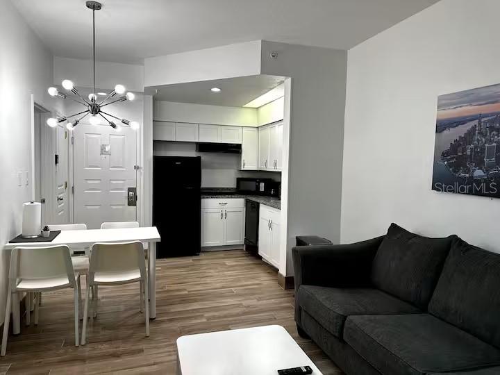8303 PALM PKWY #208, ORLANDO, FL, 32836