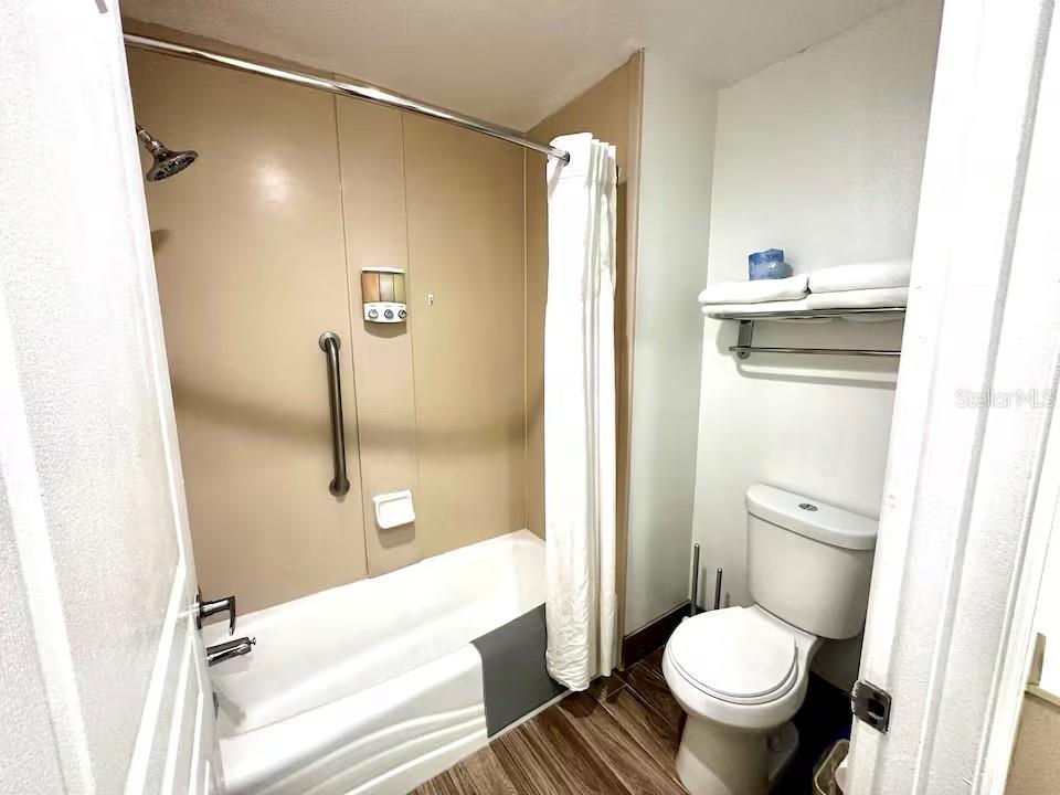 8303 PALM PKWY #208, ORLANDO, FL, 32836