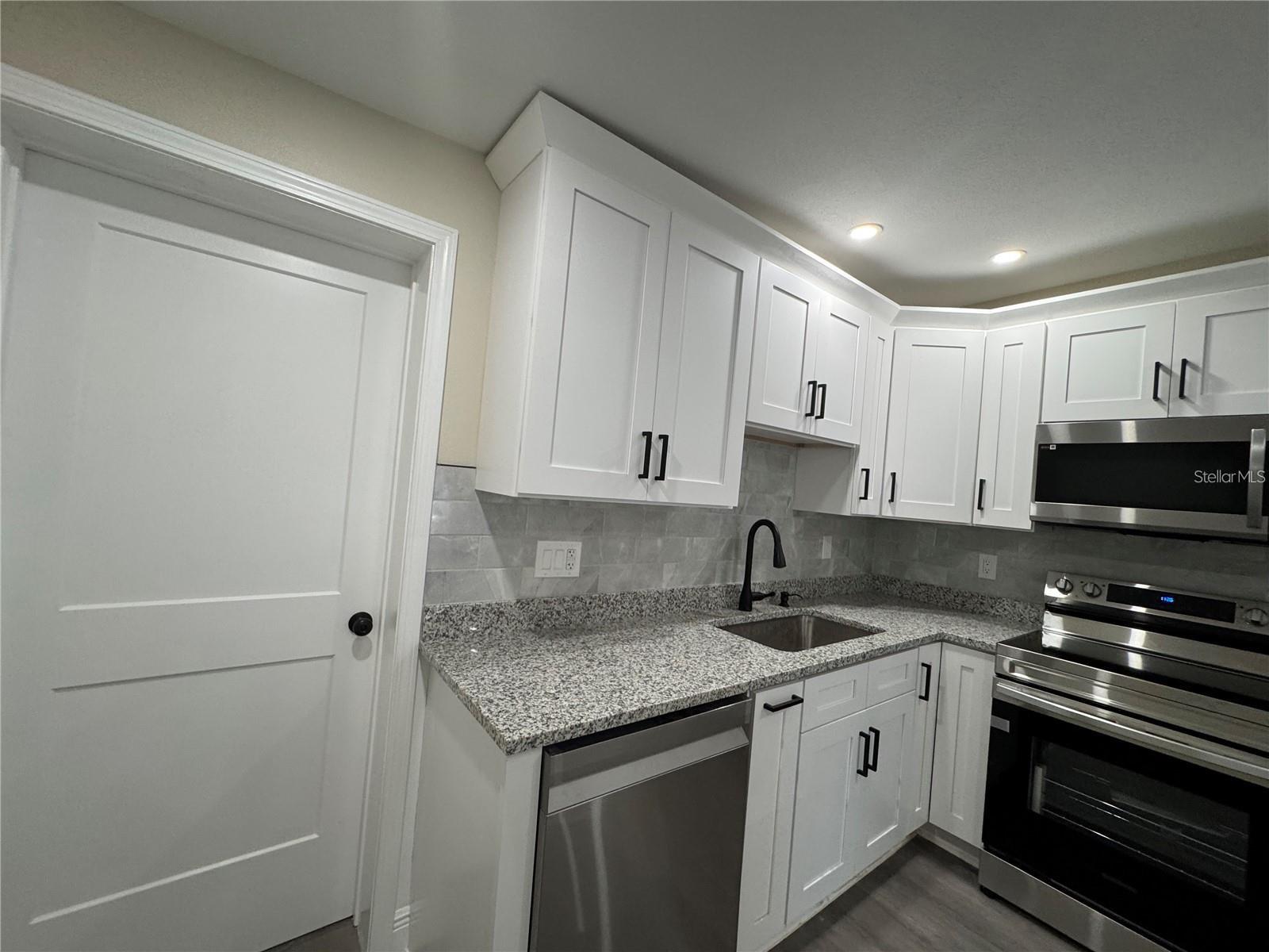 7039 LENOX DR, NEW PORT RICHEY, FL, 34653