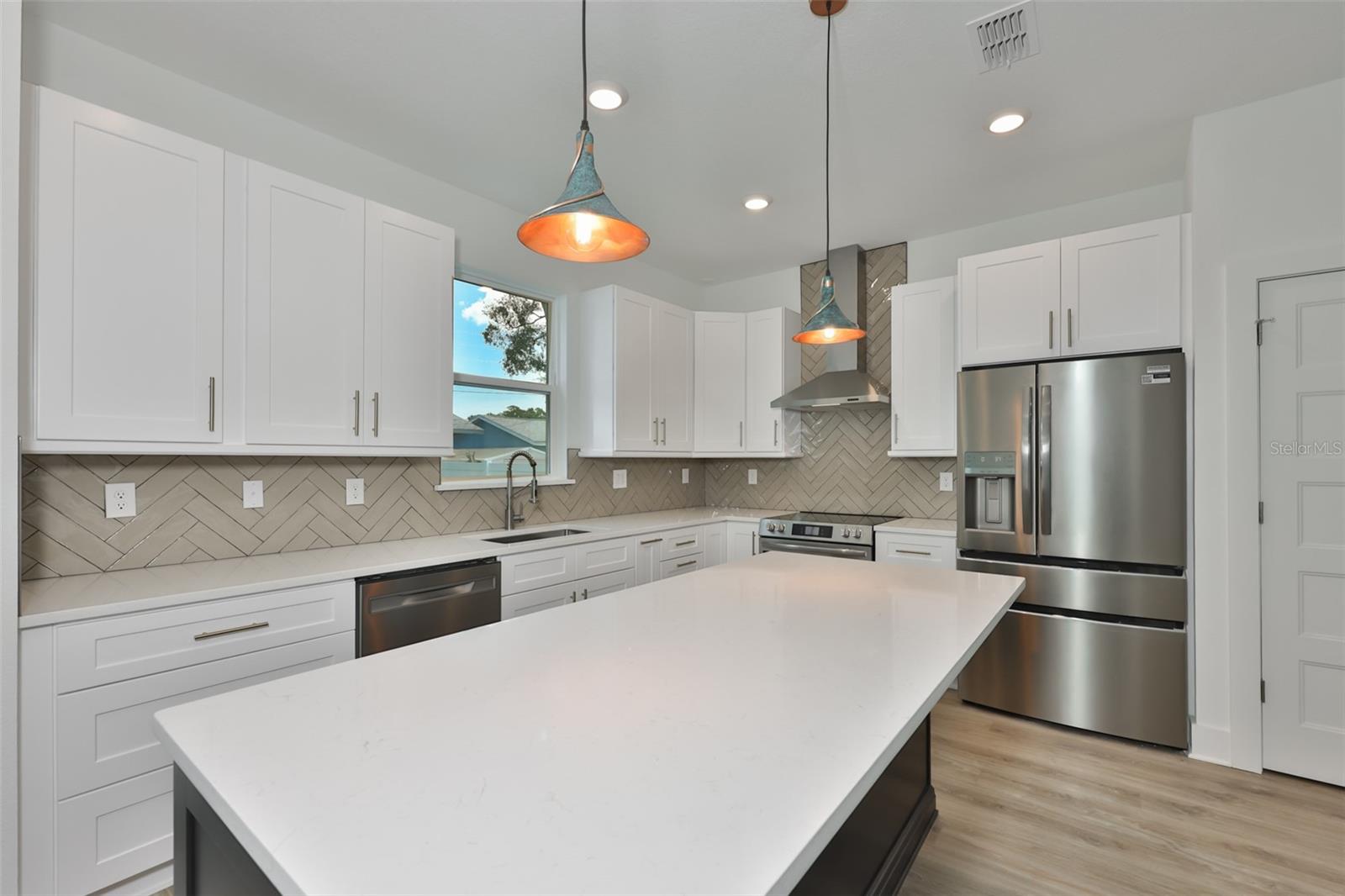 4171 56TH AVE N, ST PETERSBURG, FL, 33714