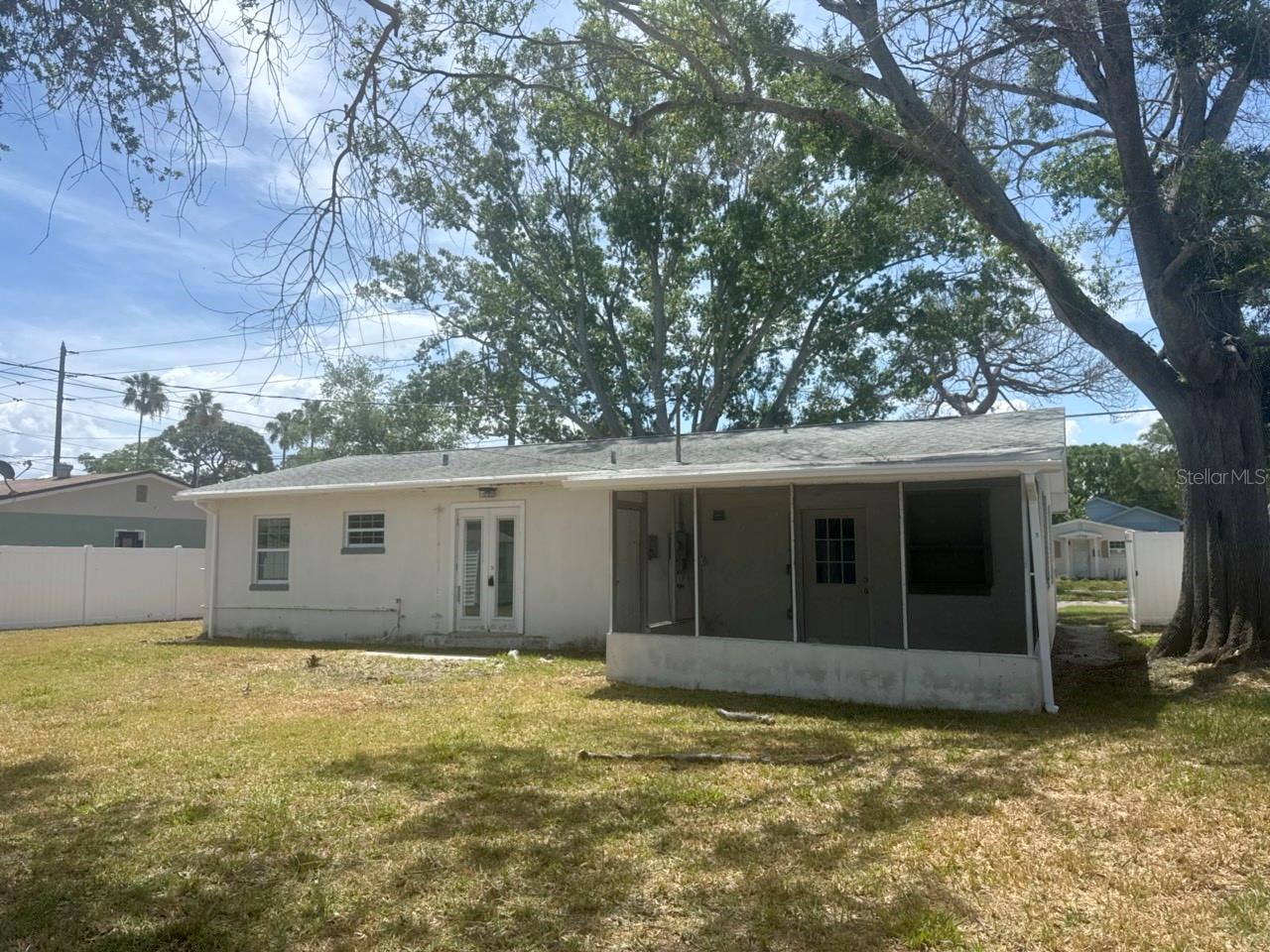 1779 SHORE ACRES BLVD NE, ST PETERSBURG, FL, 33703