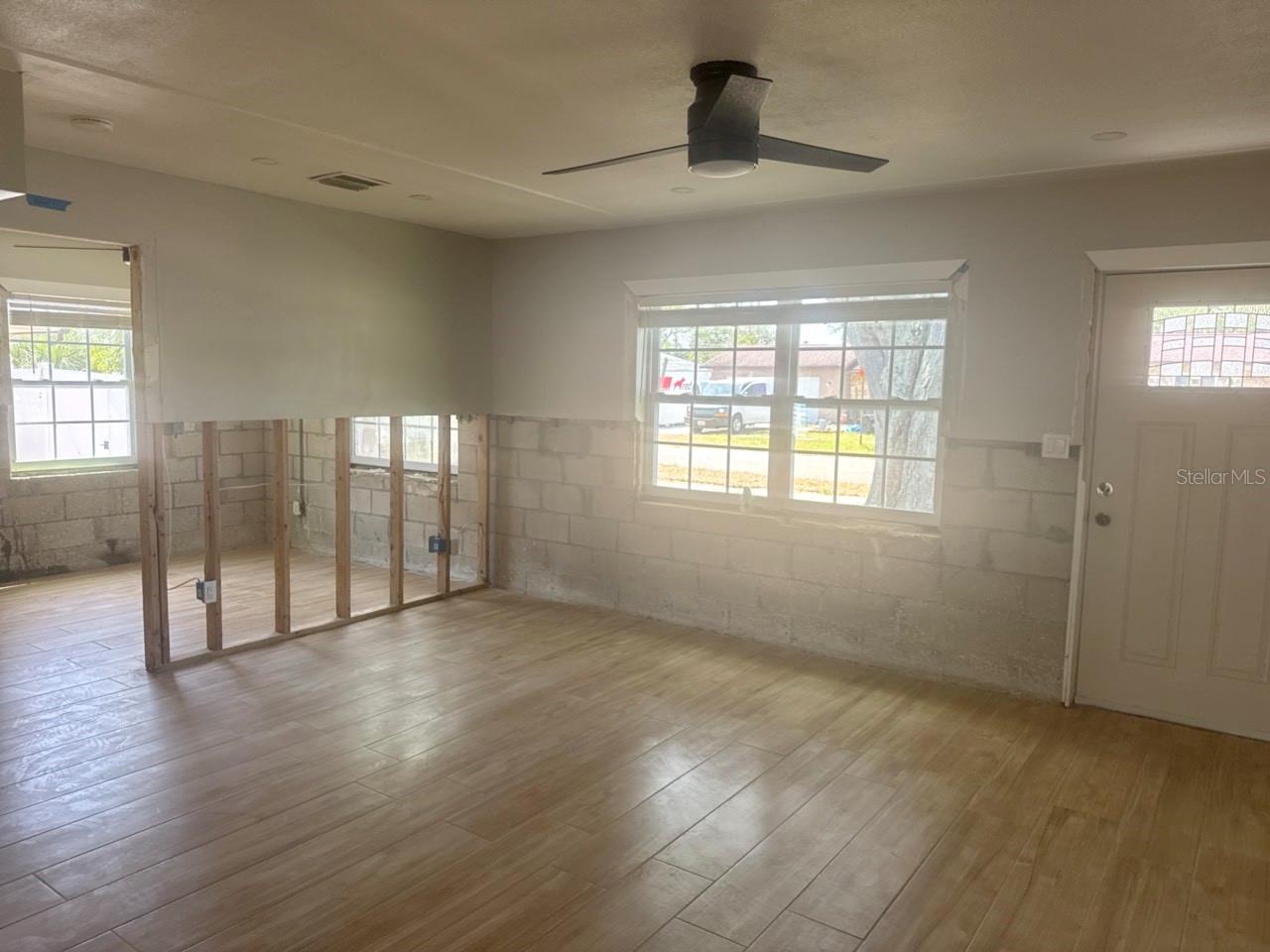 1779 SHORE ACRES BLVD NE, ST PETERSBURG, FL, 33703