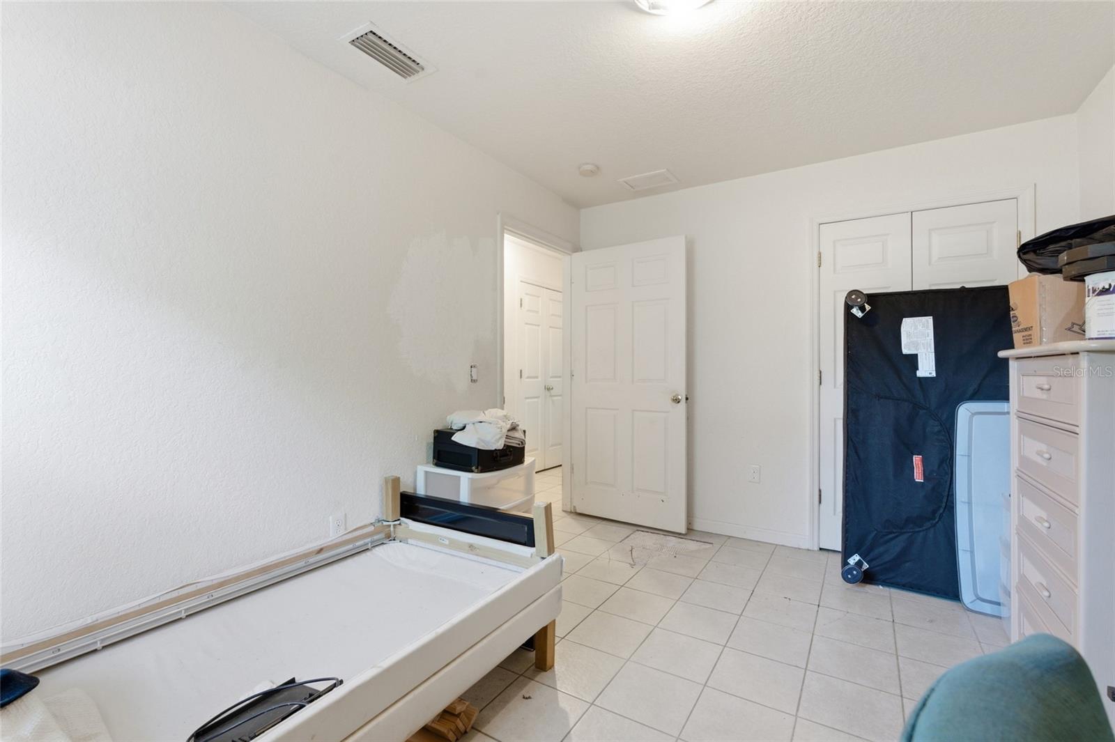 8439 RADIO LN, TAMPA, FL, 33619