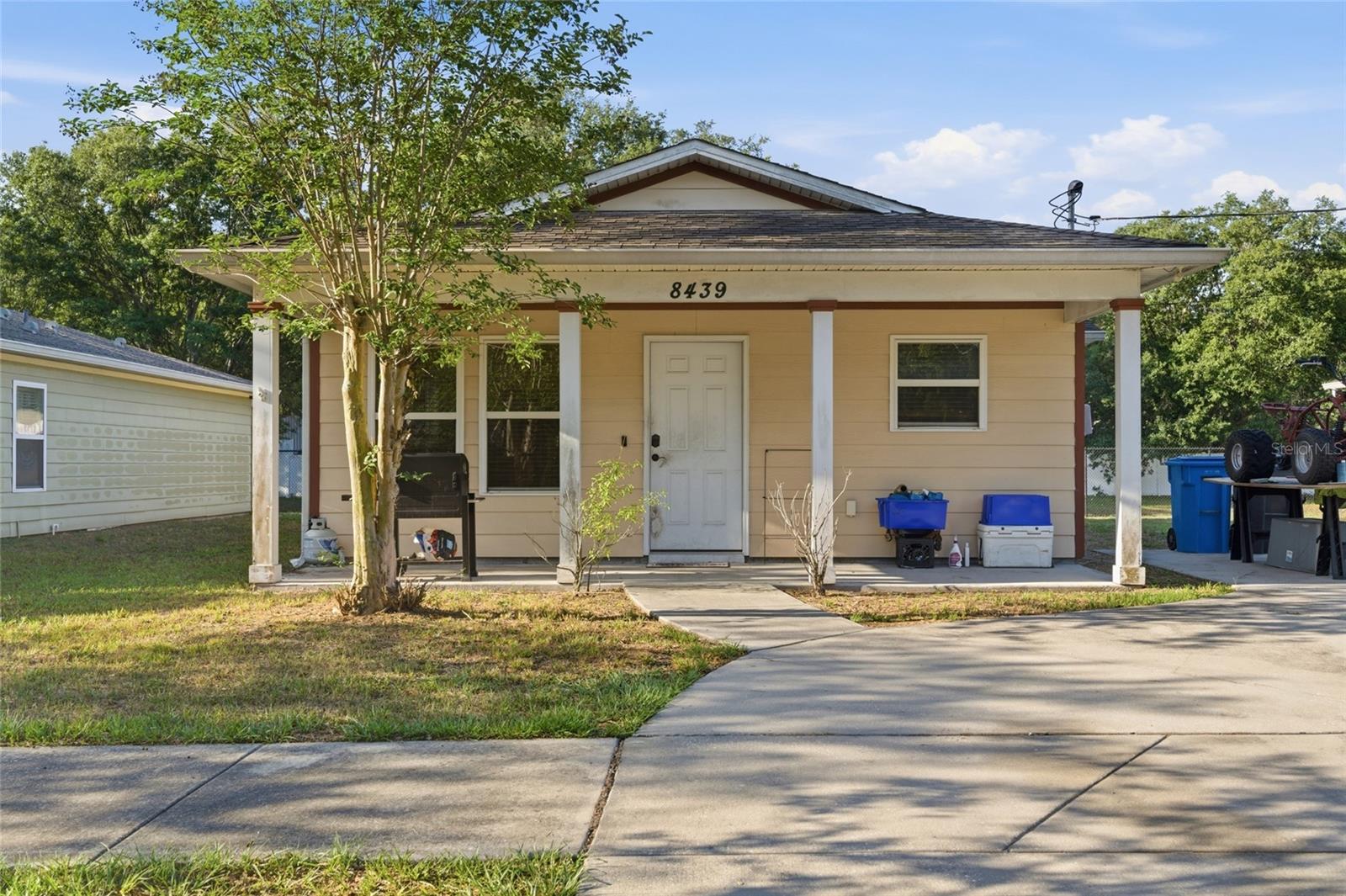 8439 RADIO LN, TAMPA, FL, 33619