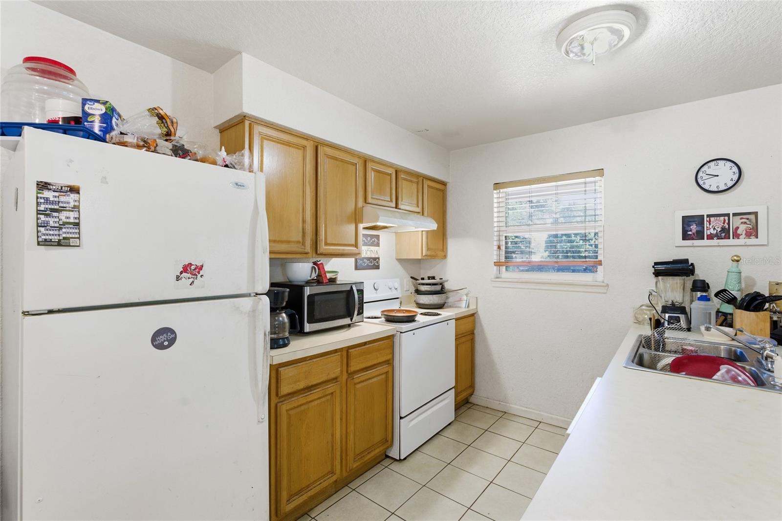 8439 RADIO LN, TAMPA, FL, 33619