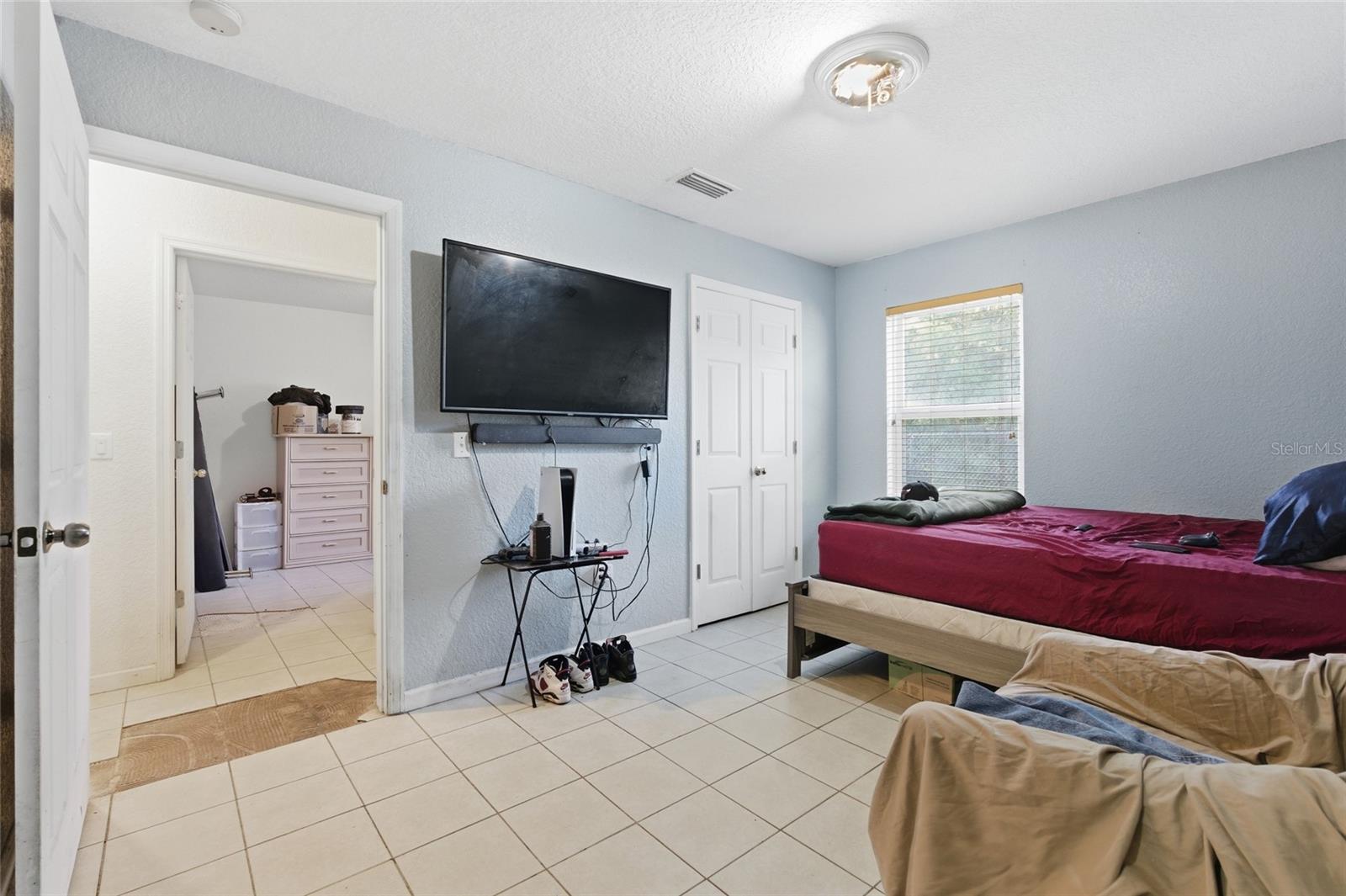 8439 RADIO LN, TAMPA, FL, 33619