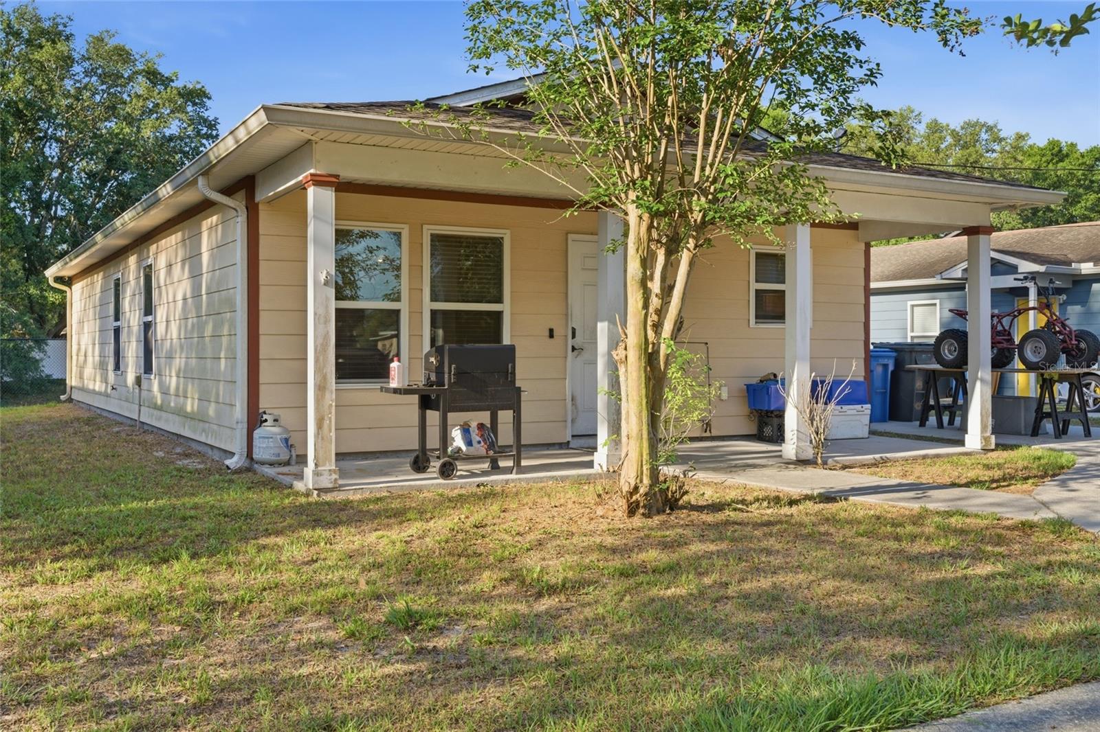 8439 RADIO LN, TAMPA, FL, 33619