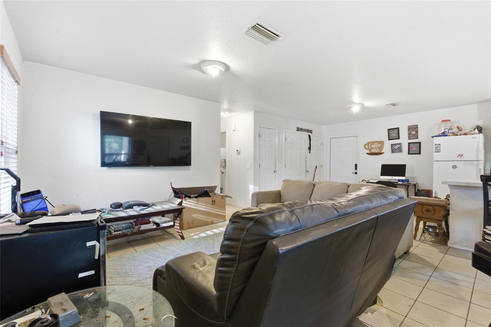 8439 RADIO LN, TAMPA, FL, 33619