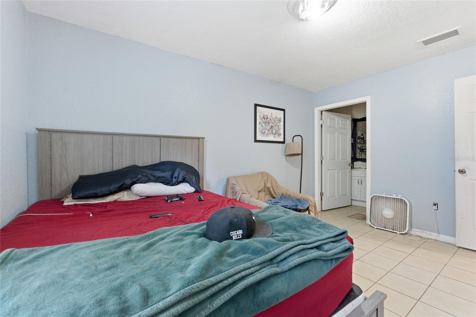 8439 RADIO LN, TAMPA, FL, 33619