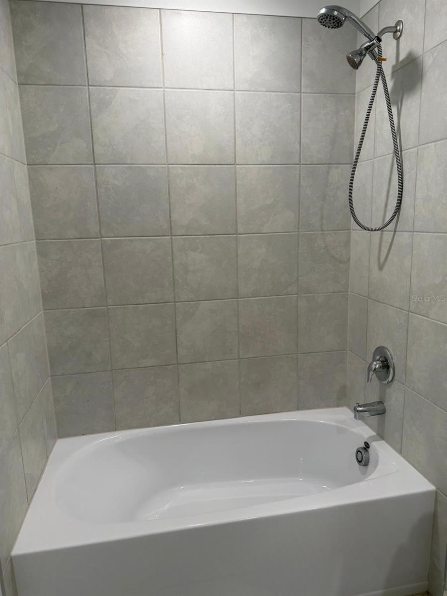 693 REGGIE RD, WINTER HAVEN, FL, 33884