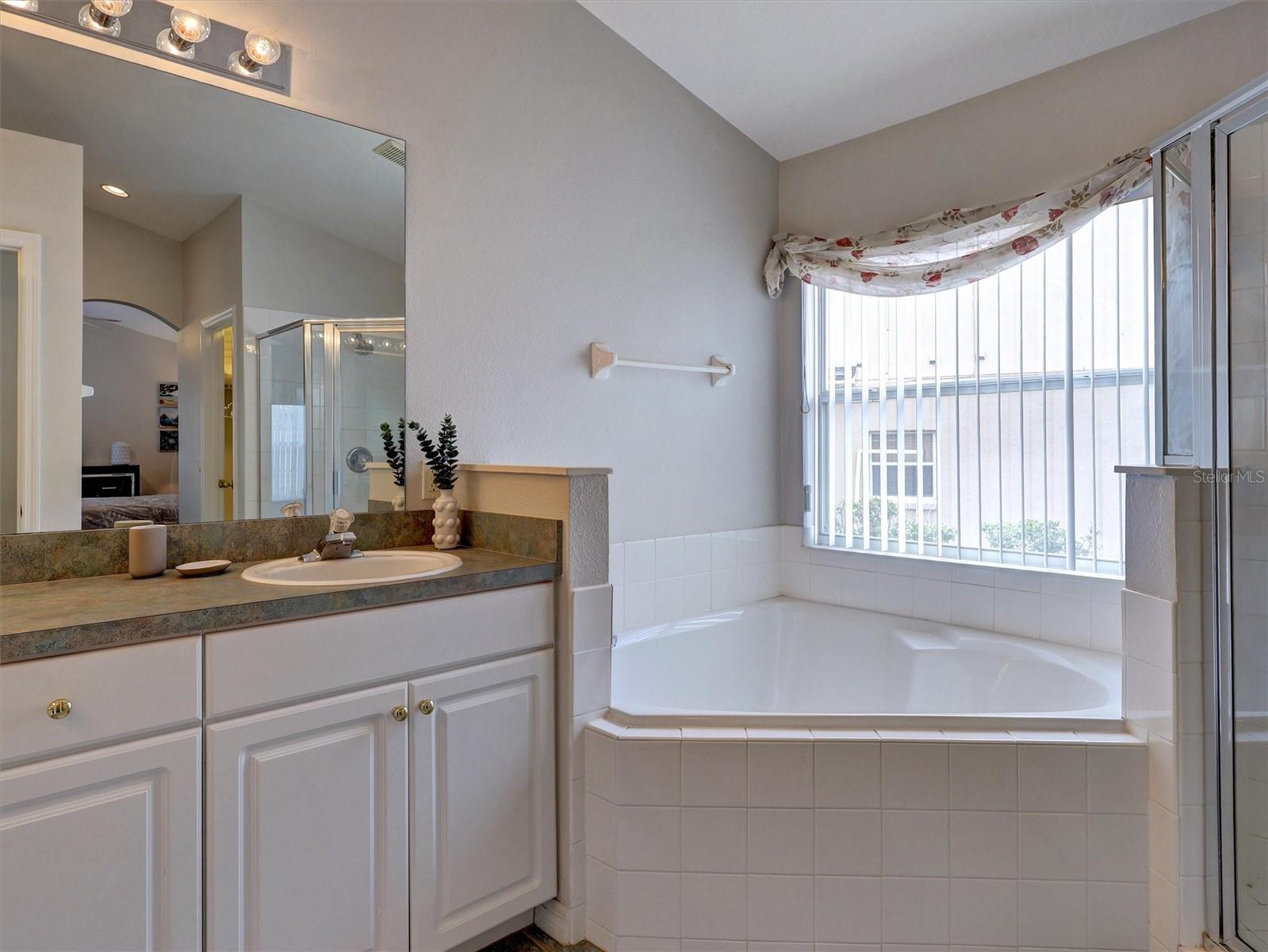 757 BALMORAL DR, DAVENPORT, FL, 33896