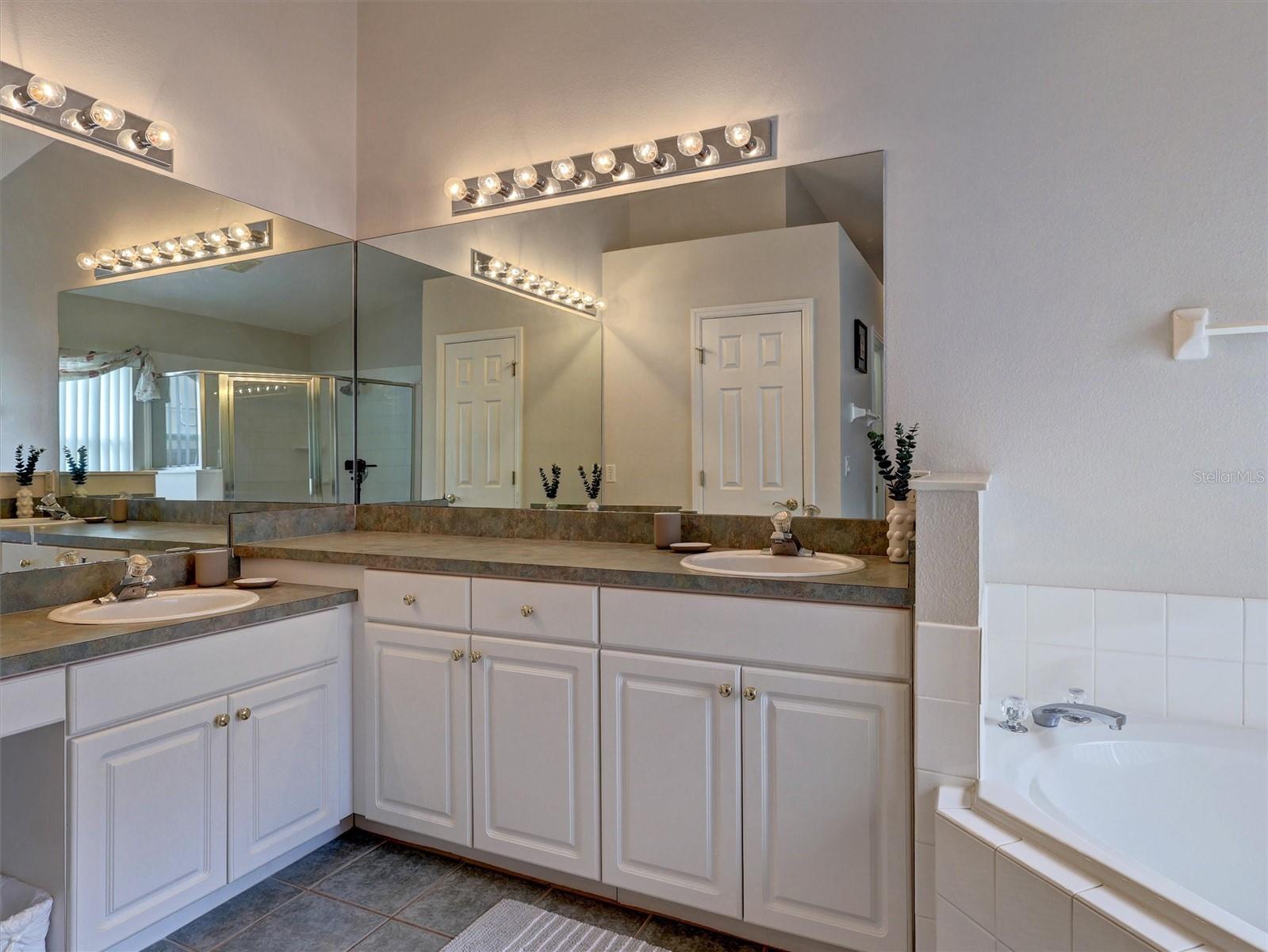 757 BALMORAL DR, DAVENPORT, FL, 33896
