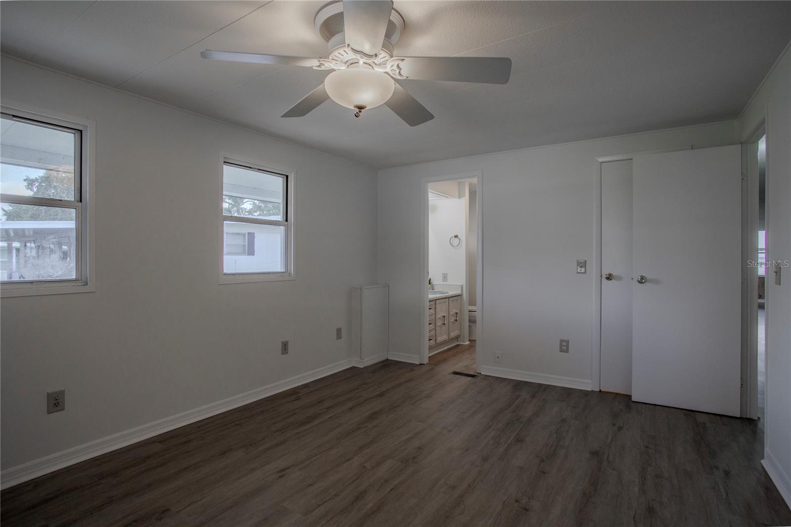 34232 ISLAND DR, LEESBURG, FL, 34788