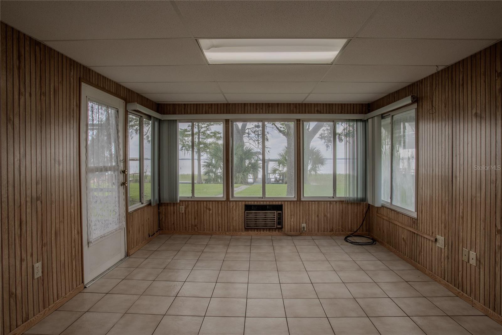 34232 ISLAND DR, LEESBURG, FL, 34788
