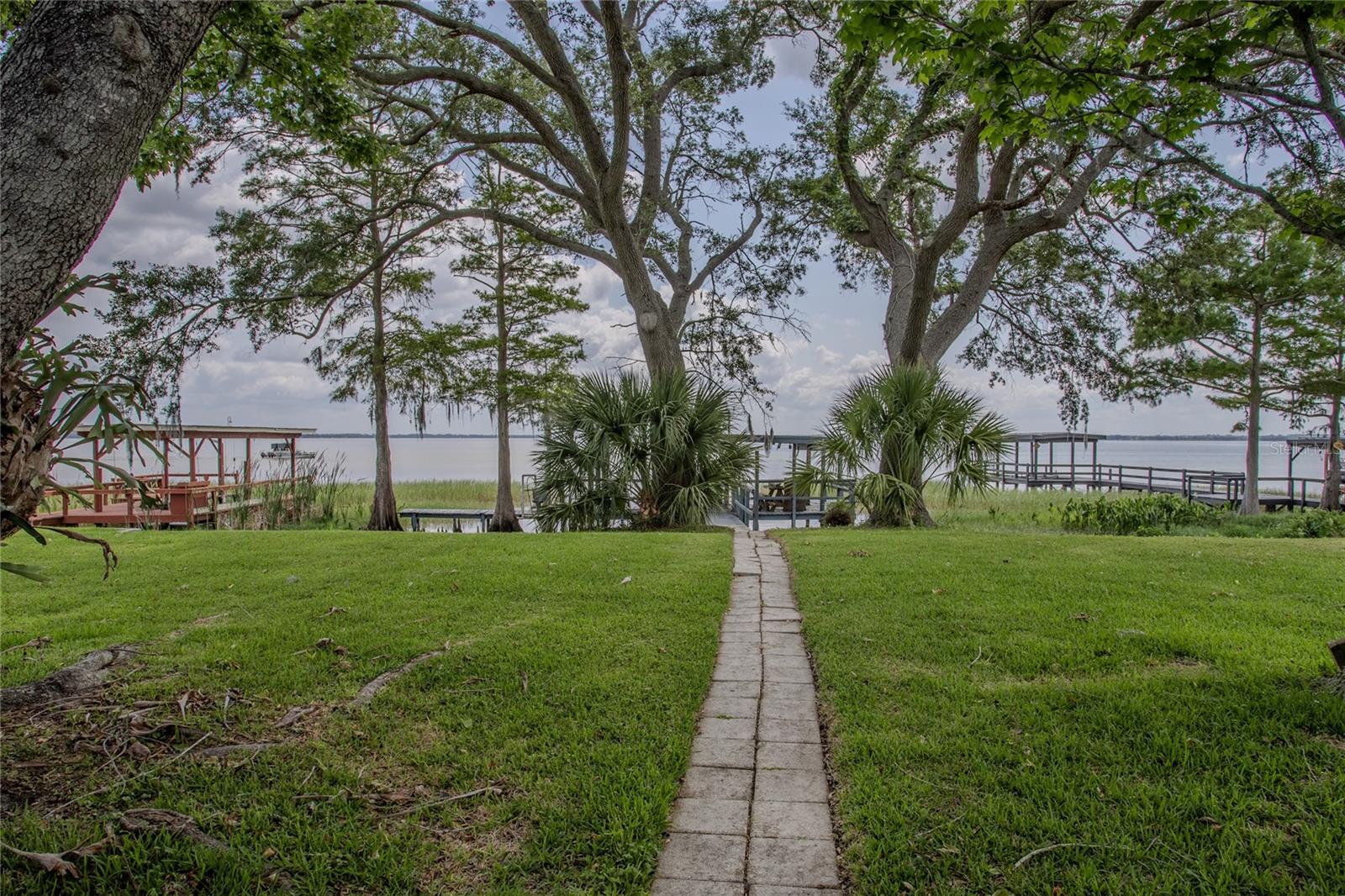 34232 ISLAND DR, LEESBURG, FL, 34788