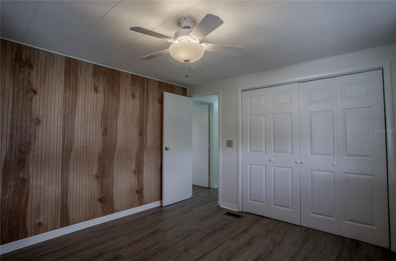 34232 ISLAND DR, LEESBURG, FL, 34788