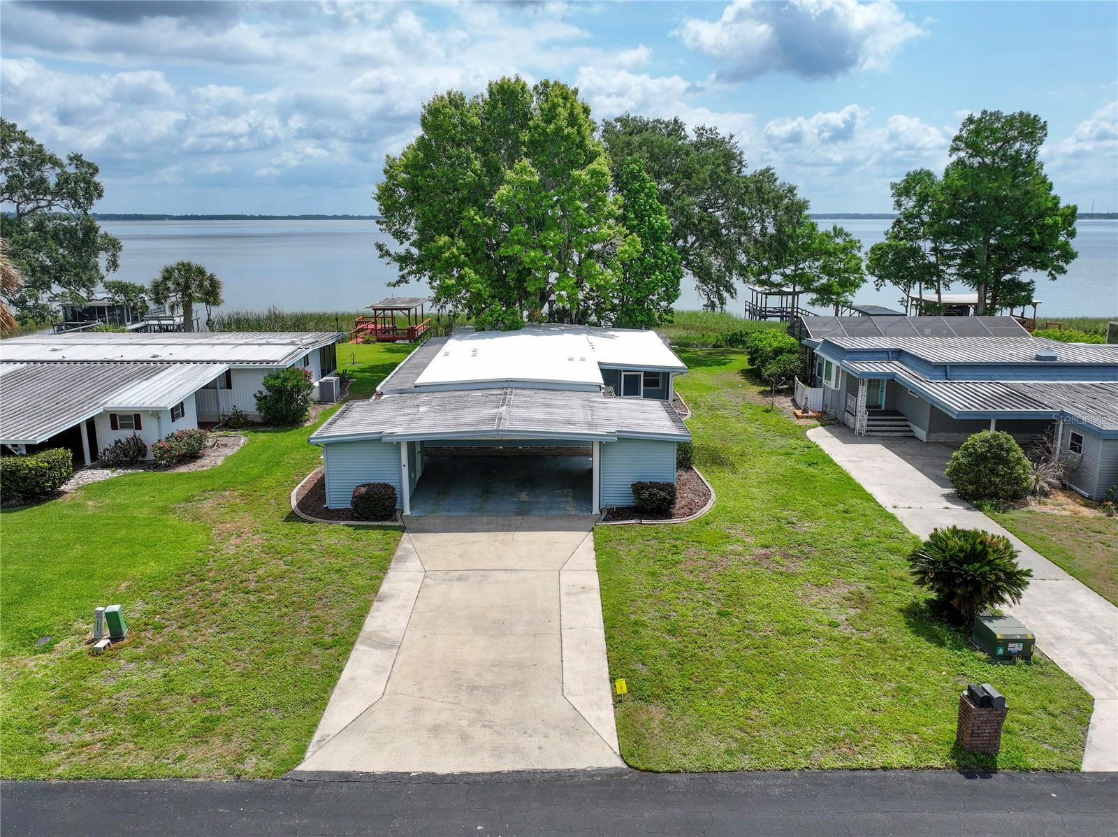 34232 ISLAND DR, LEESBURG, FL, 34788