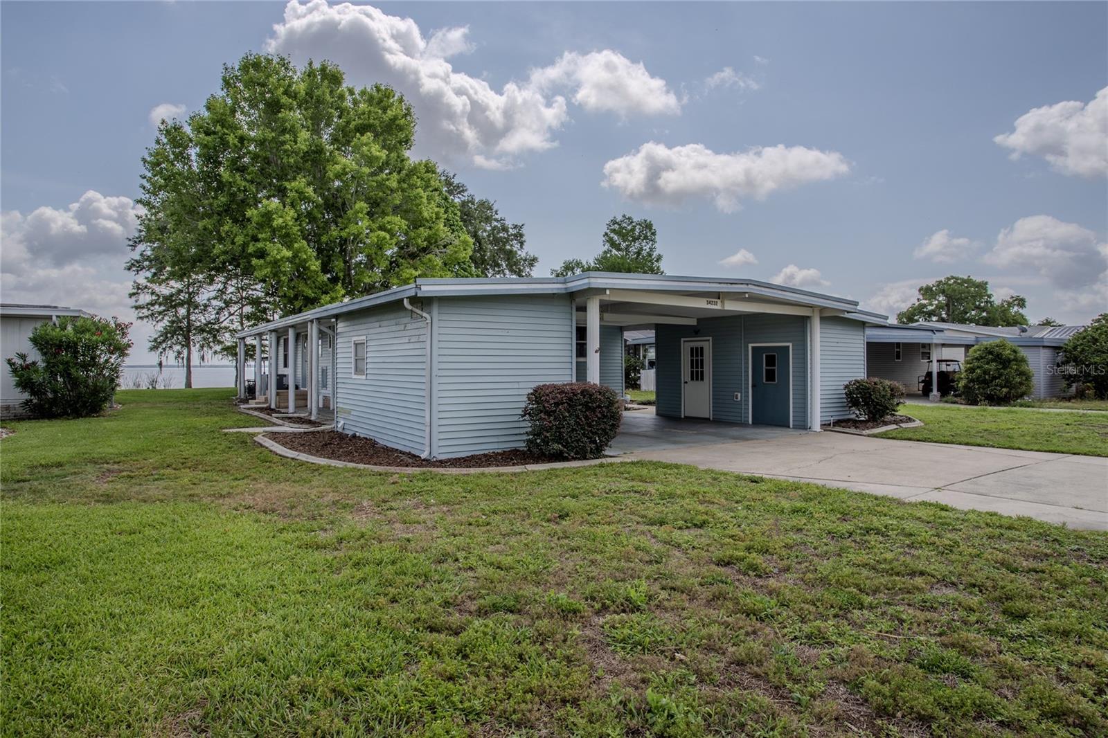 34232 ISLAND DR, LEESBURG, FL, 34788
