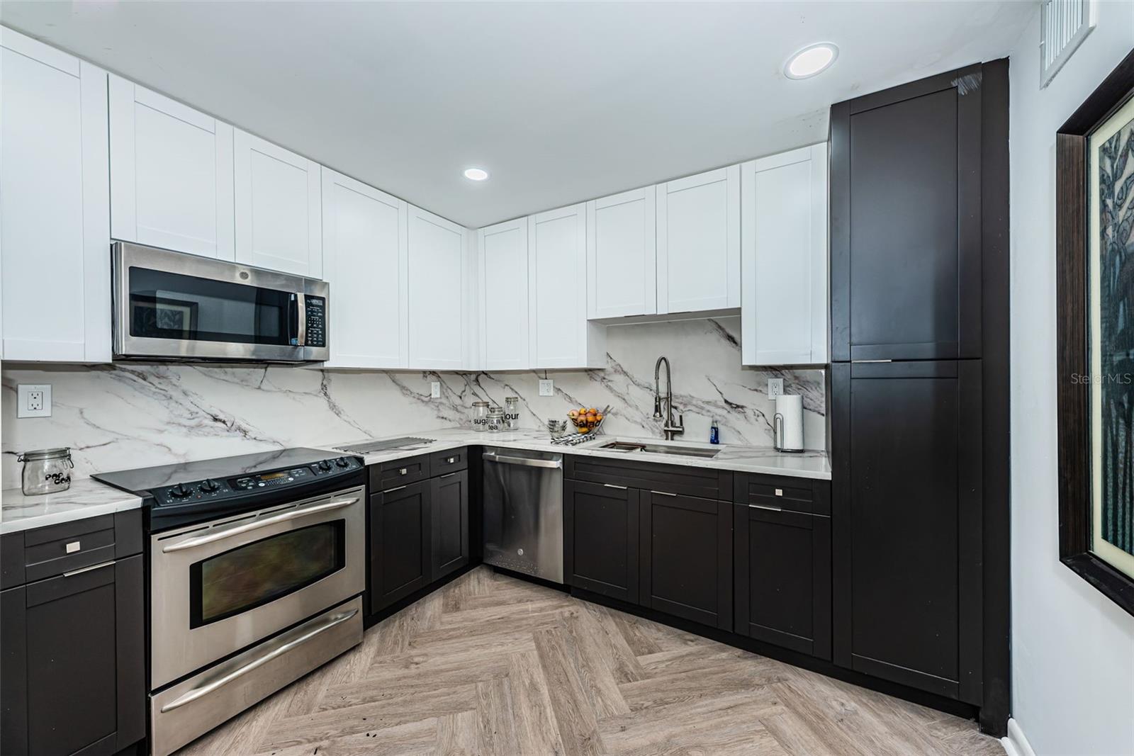 781 VILLAGE LAKE TER N #101A, ST PETERSBURG, FL, 33716