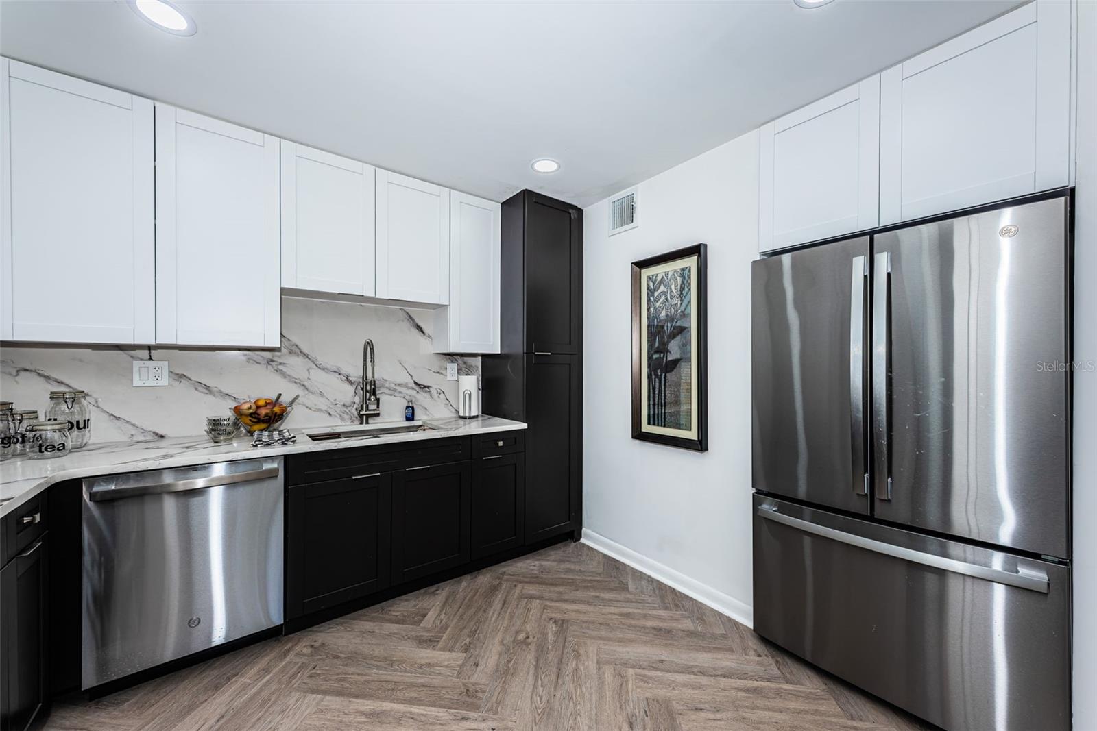781 VILLAGE LAKE TER N #101A, ST PETERSBURG, FL, 33716