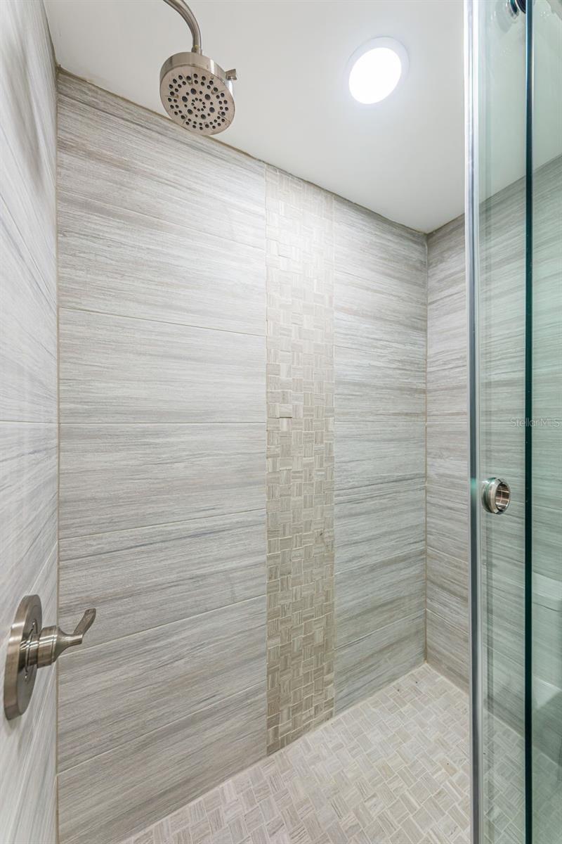 781 VILLAGE LAKE TER N #101A, ST PETERSBURG, FL, 33716