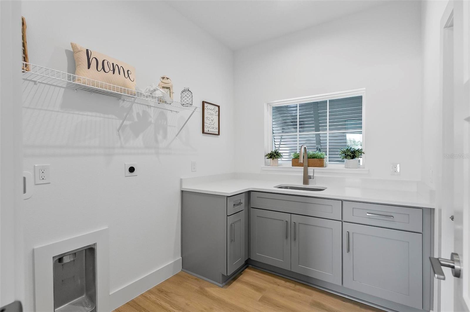 1 CLEMENTON LN, PALM COAST, FL, 32137
