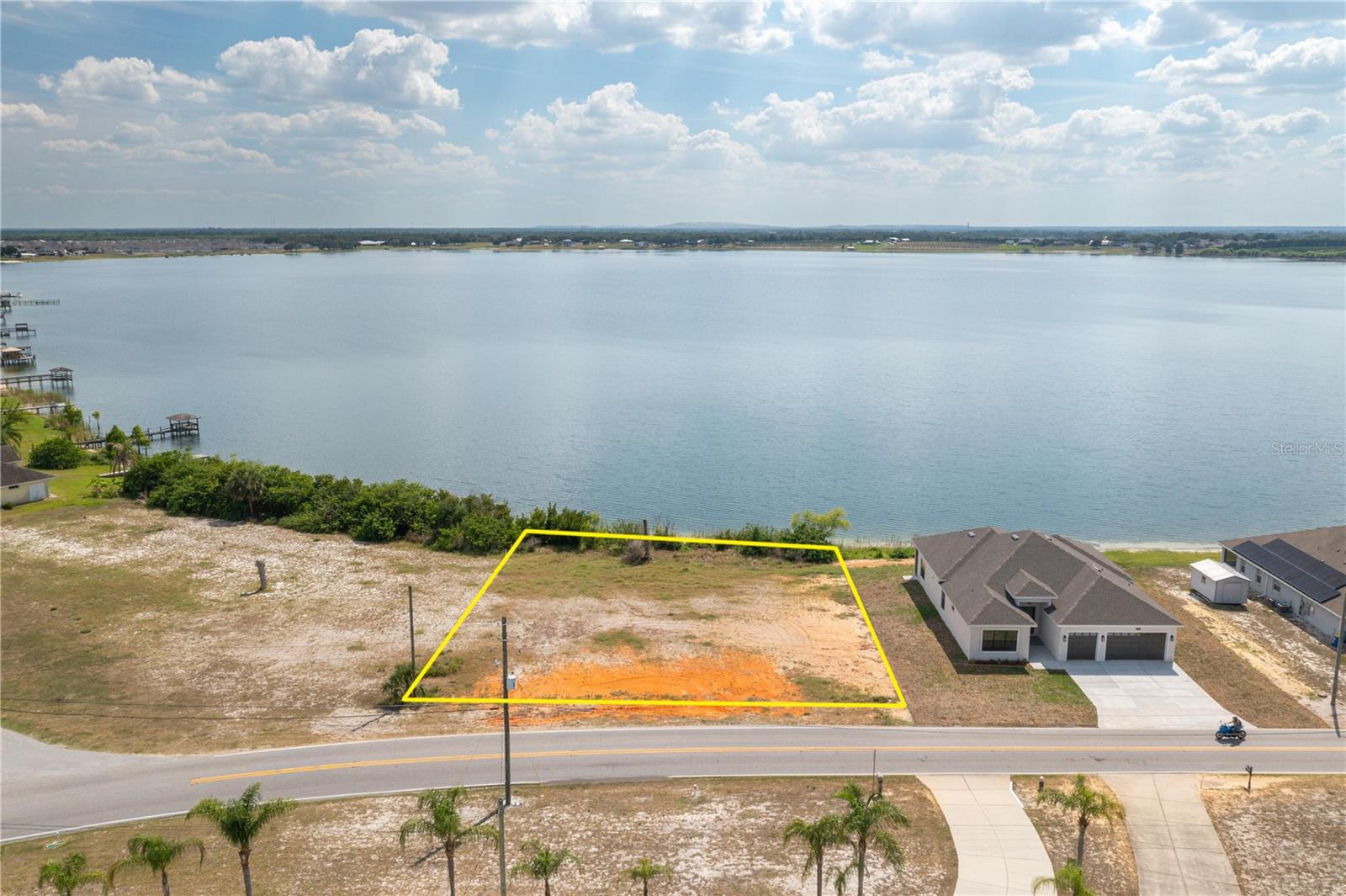 842 EAGLE LAKE LOOP RD, EAGLE LAKE, FL, 33839