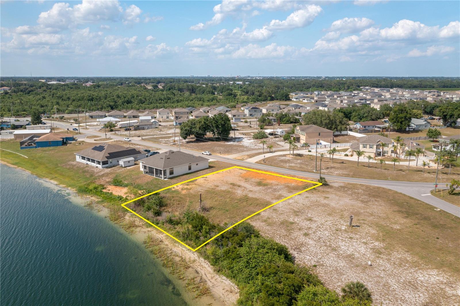 842 EAGLE LAKE LOOP RD, EAGLE LAKE, FL, 33839