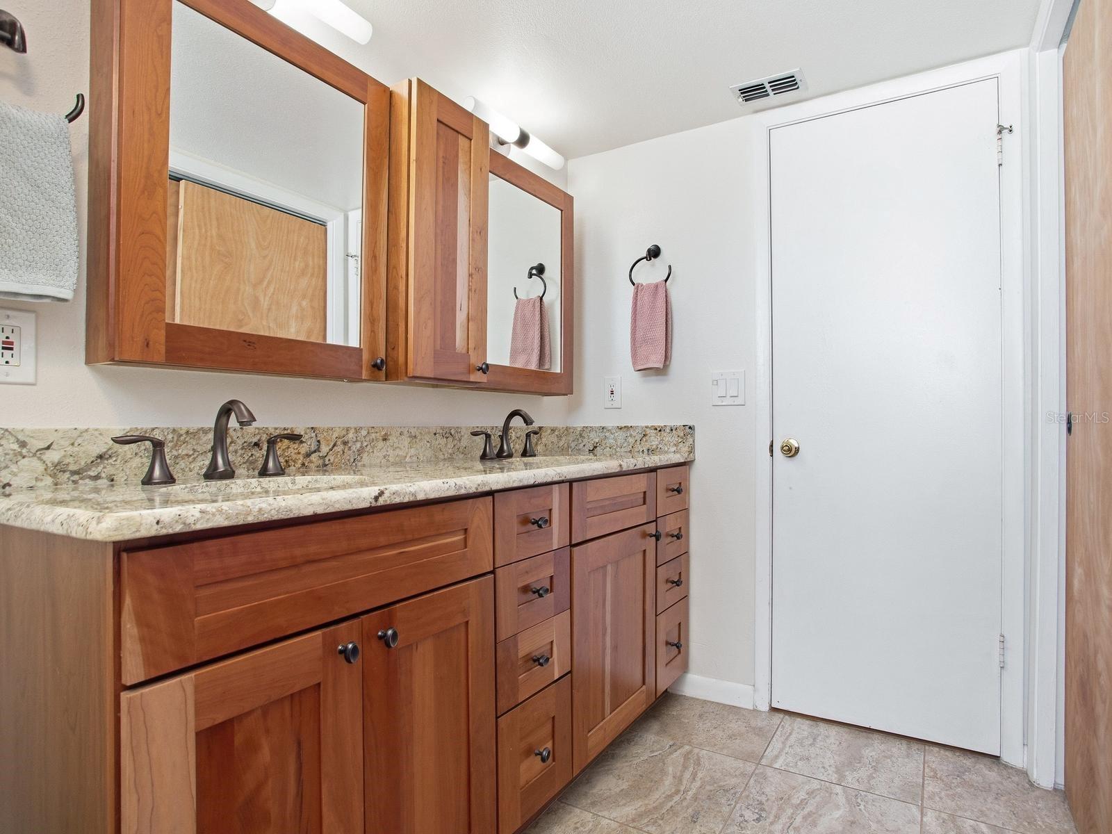 1005 GULF BLVD #10, INDIAN ROCKS BEACH, FL, 33785