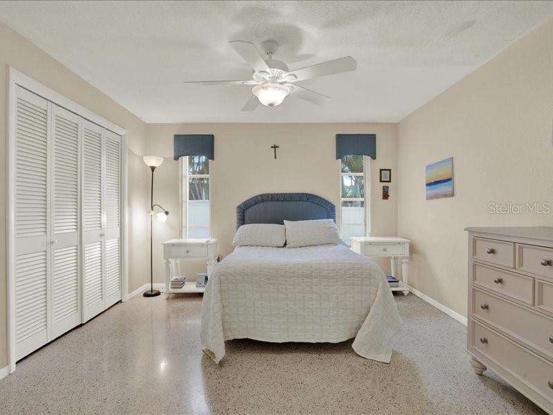 11235 APACHE PL, LARGO, FL, 33774