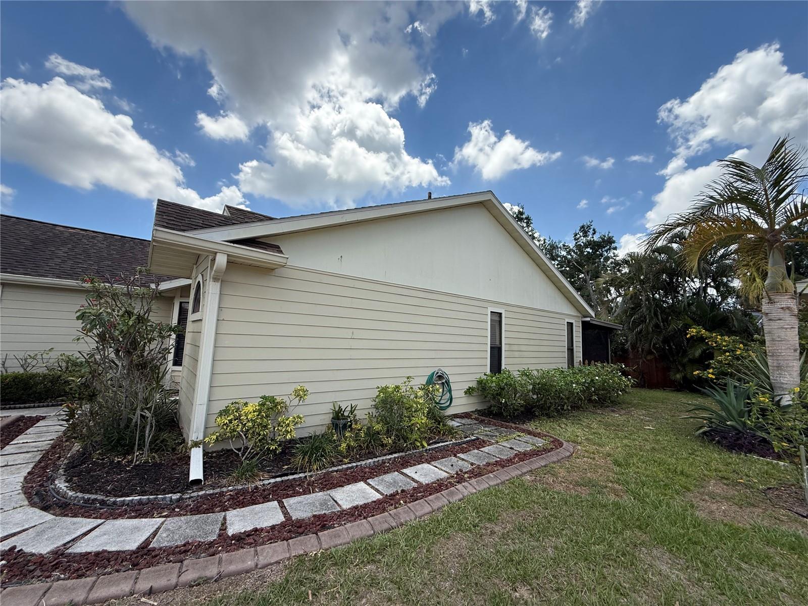 5025 82ND WAY E, SARASOTA, FL, 34243