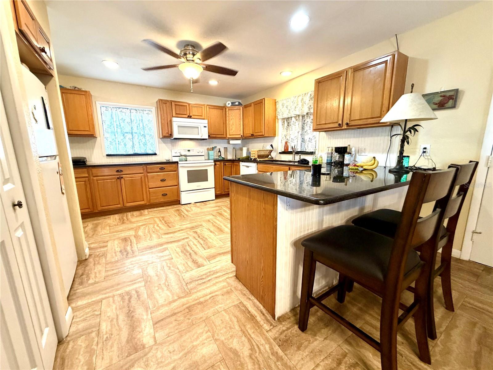700 W DAMPIER ST, INVERNESS, FL, 34450