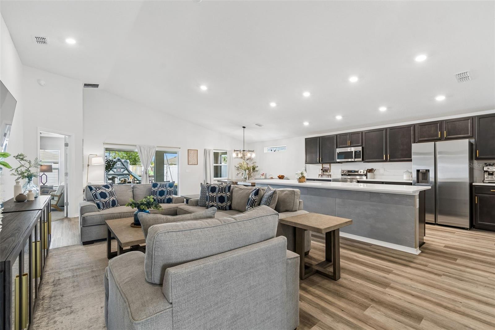 6981 TWISTING PINES LOOP, ZEPHYRHILLS, FL, 33541