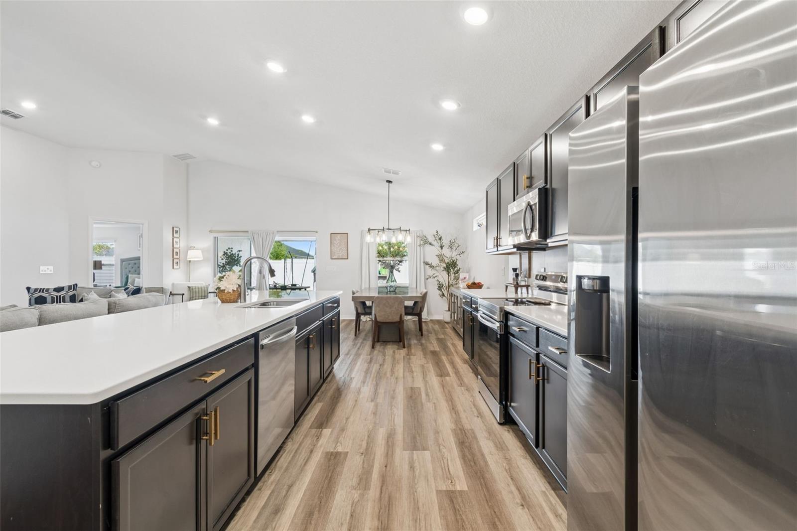 6981 TWISTING PINES LOOP, ZEPHYRHILLS, FL, 33541