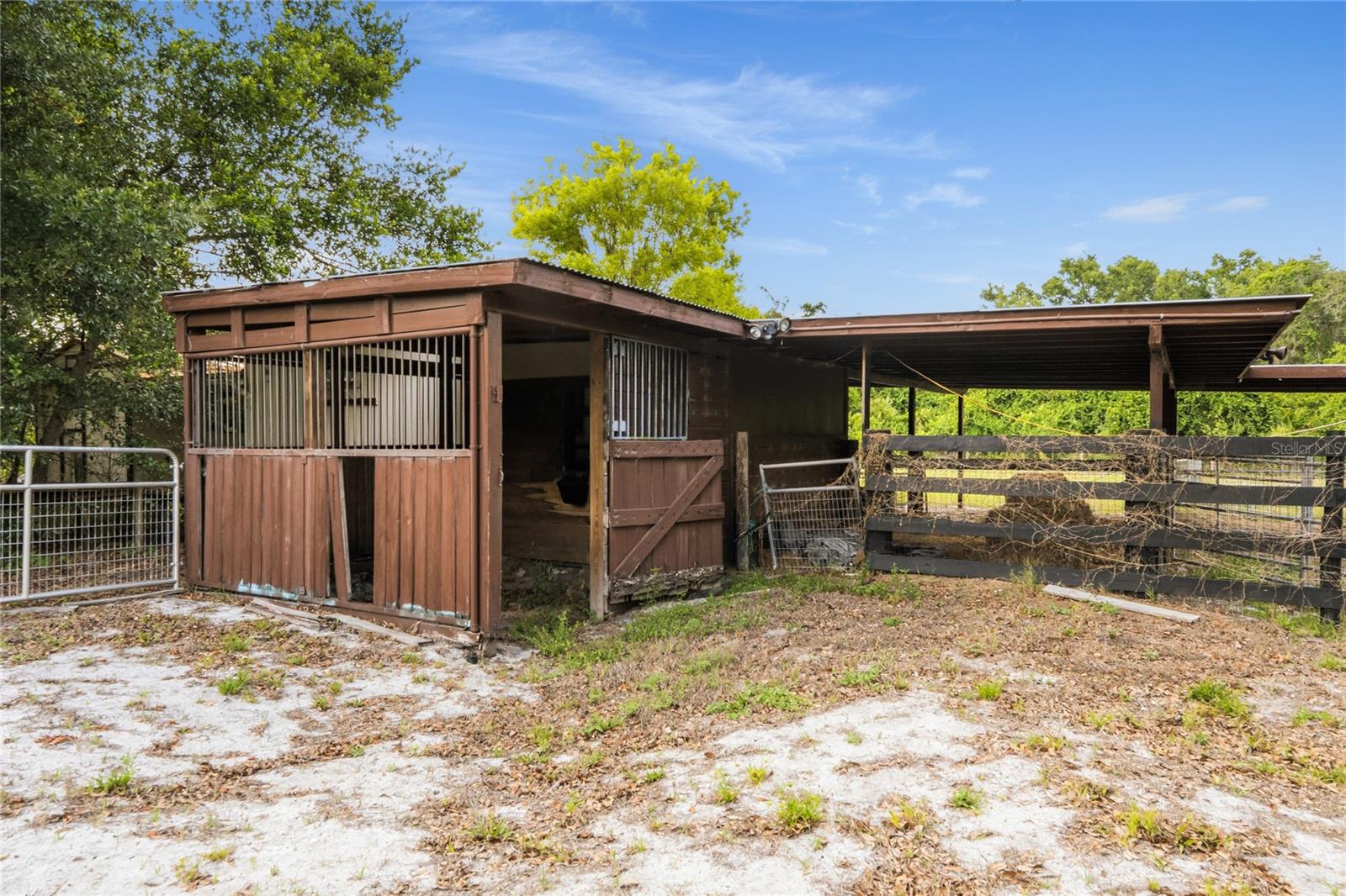 3901 N APOPKA VINELAND RD, ORLANDO, FL, 32818