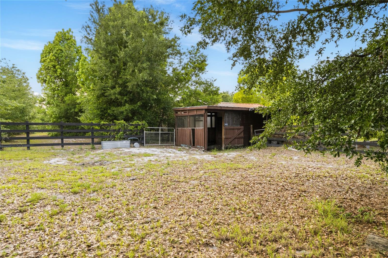 3901 N APOPKA VINELAND RD, ORLANDO, FL, 32818