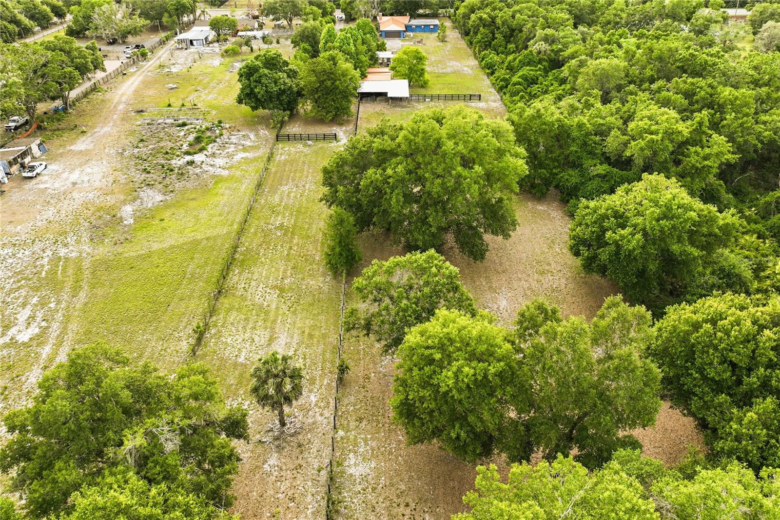 3901 N APOPKA VINELAND RD, ORLANDO, FL, 32818
