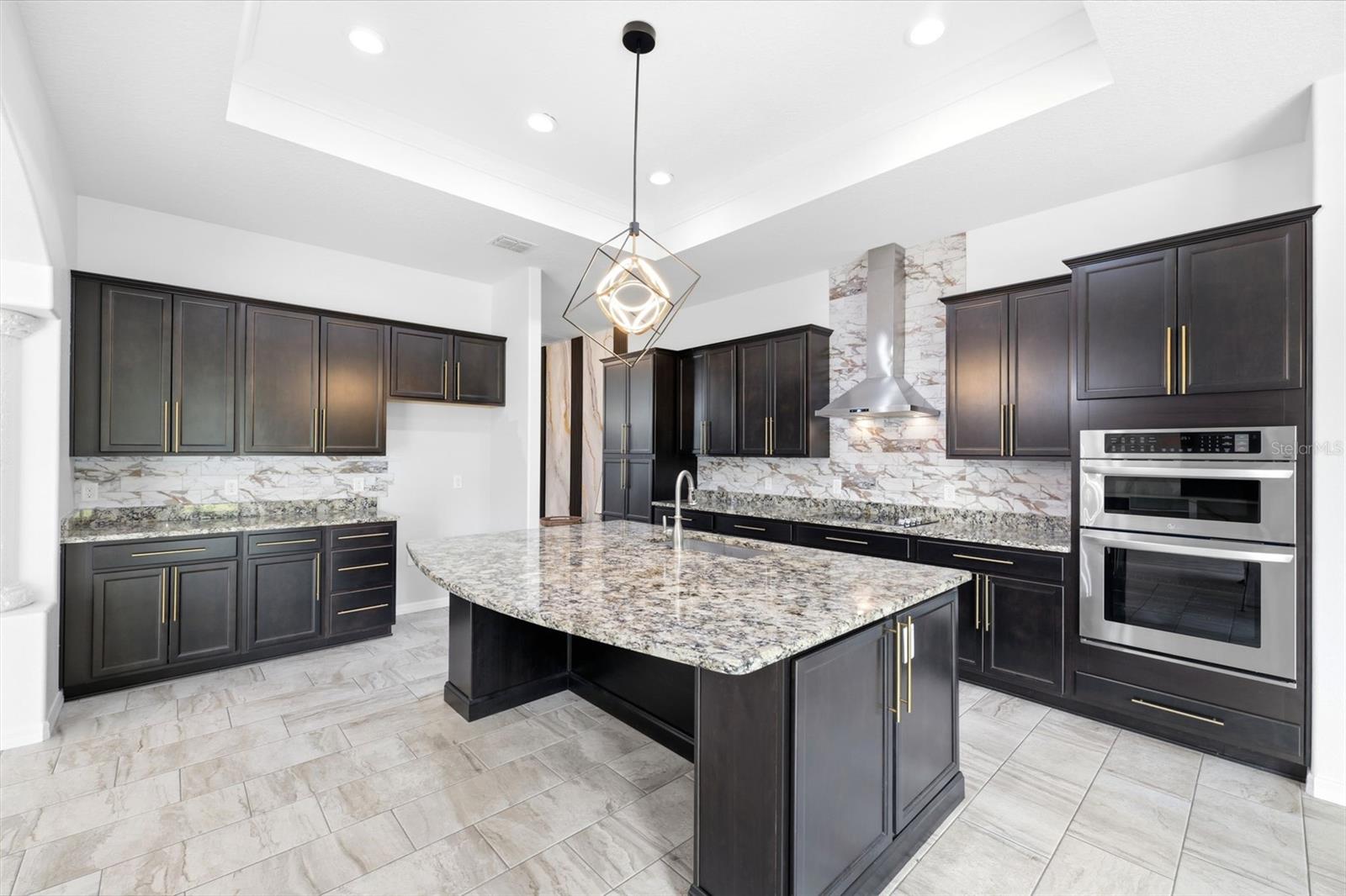 18043 PALMDALE RD, WEEKI WACHEE, FL, 34614
