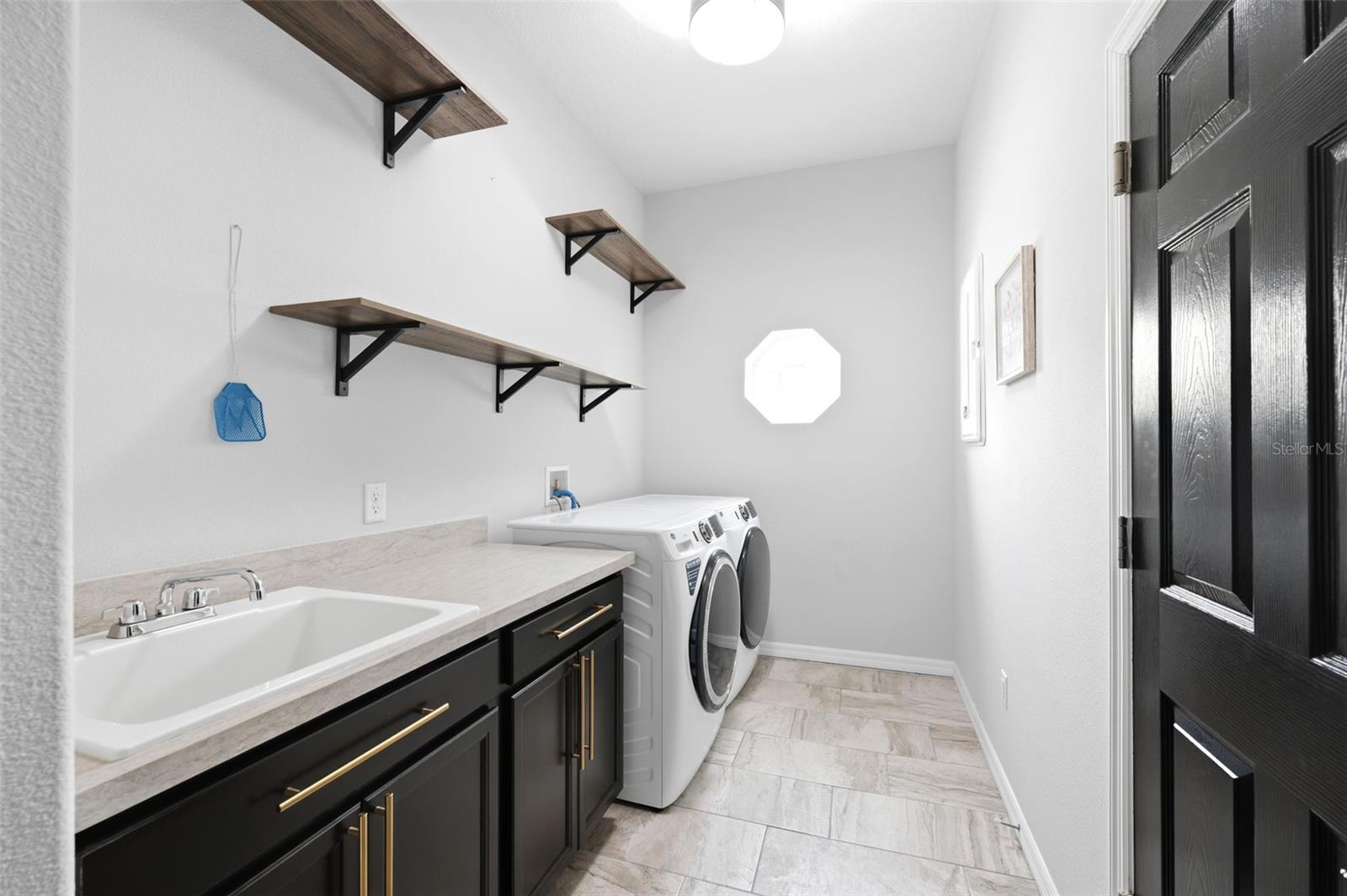 18043 PALMDALE RD, WEEKI WACHEE, FL, 34614