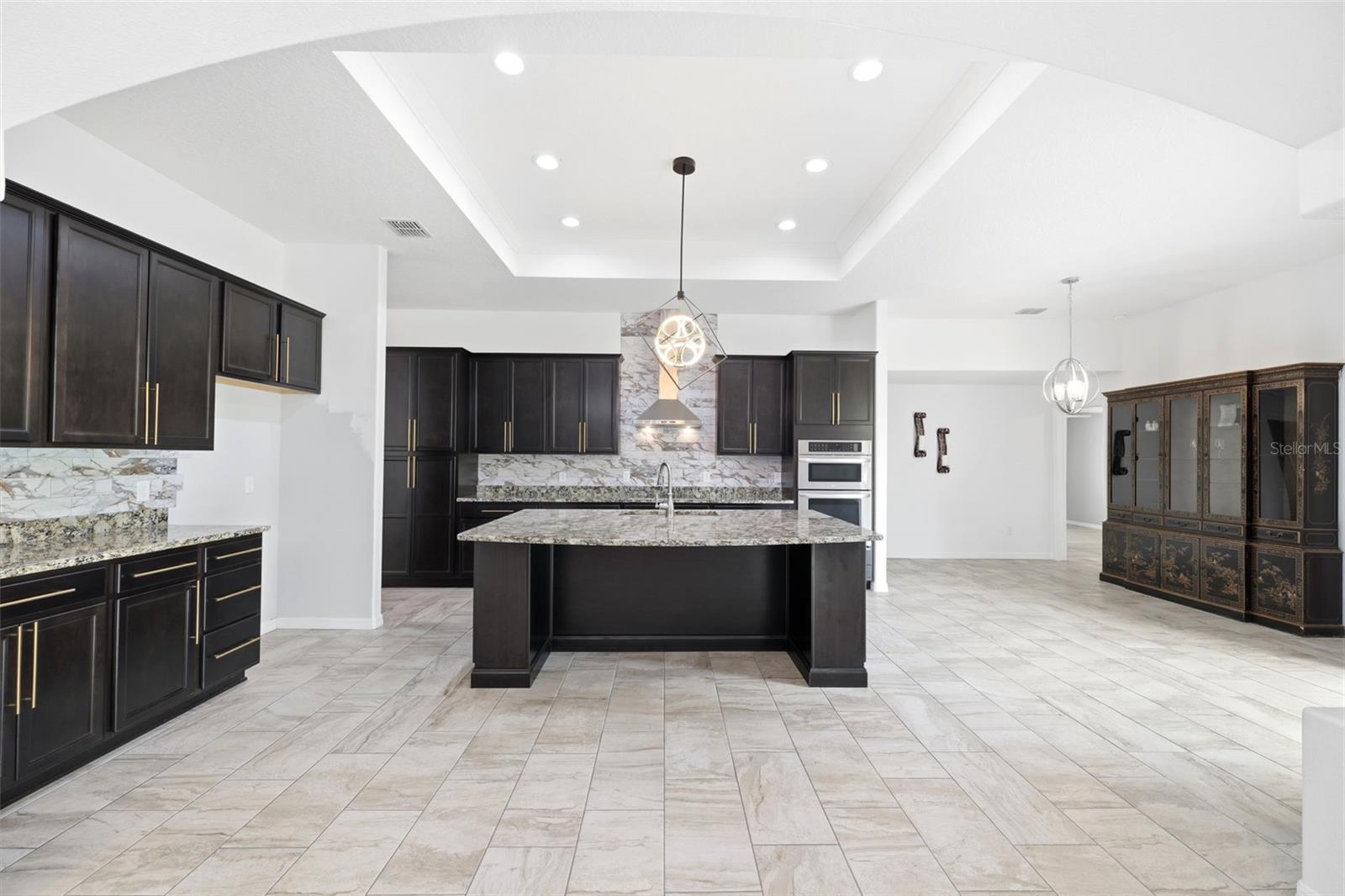 18043 PALMDALE RD, WEEKI WACHEE, FL, 34614
