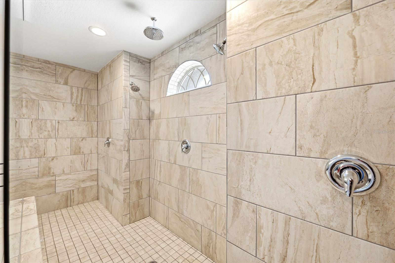18043 PALMDALE RD, WEEKI WACHEE, FL, 34614