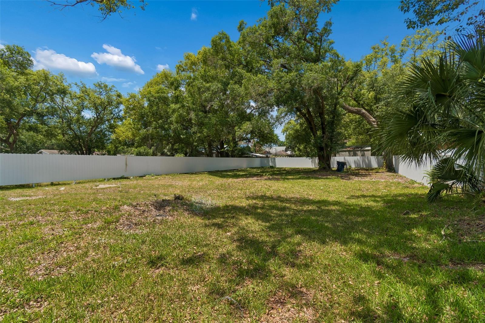 7906 N FREMONT AVE, TAMPA, FL, 33604