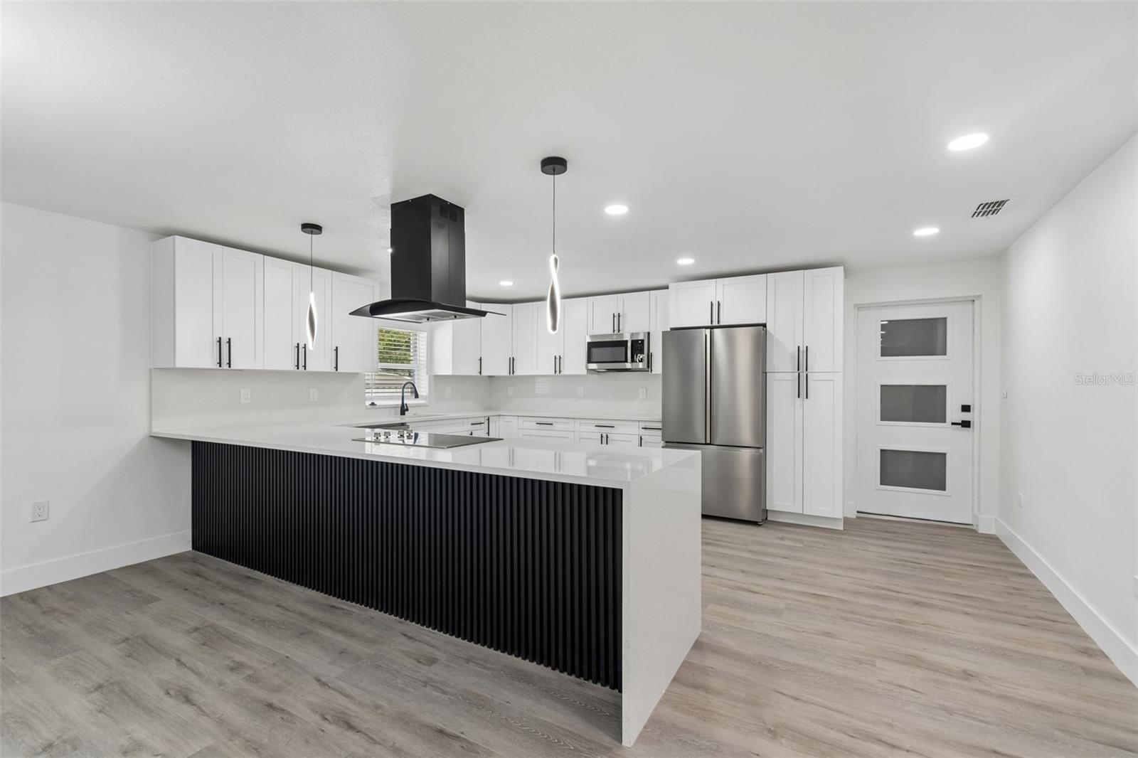 7906 N FREMONT AVE, TAMPA, FL, 33604