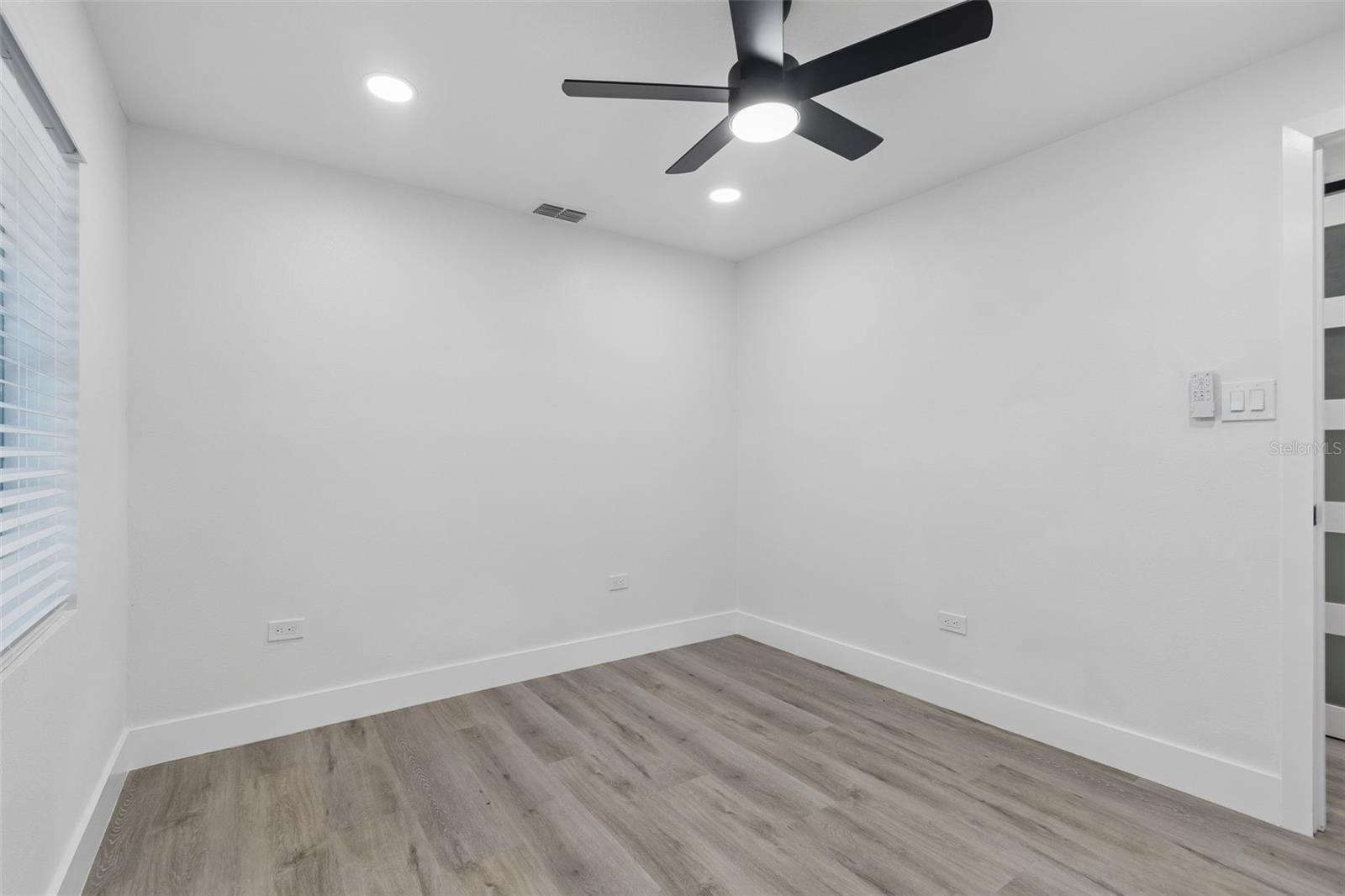 7906 N FREMONT AVE, TAMPA, FL, 33604